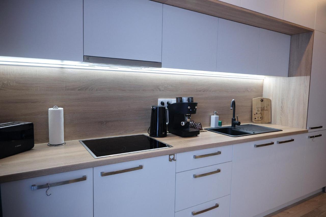 Lovely 1-Bedroom Vacation Home With Free Parking Demanovska Dolina Bagian luar foto